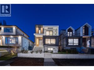 838 E 14TH STREET, North Vancouver
