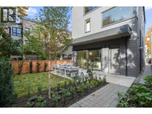 1 3657 W 11TH AVENUE, Vancouver